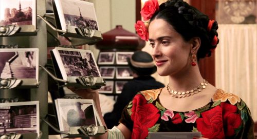 Atriz Salma Hayek em cena do filme “Frida” . (Reprodução: www.blogdospernes.com.br).